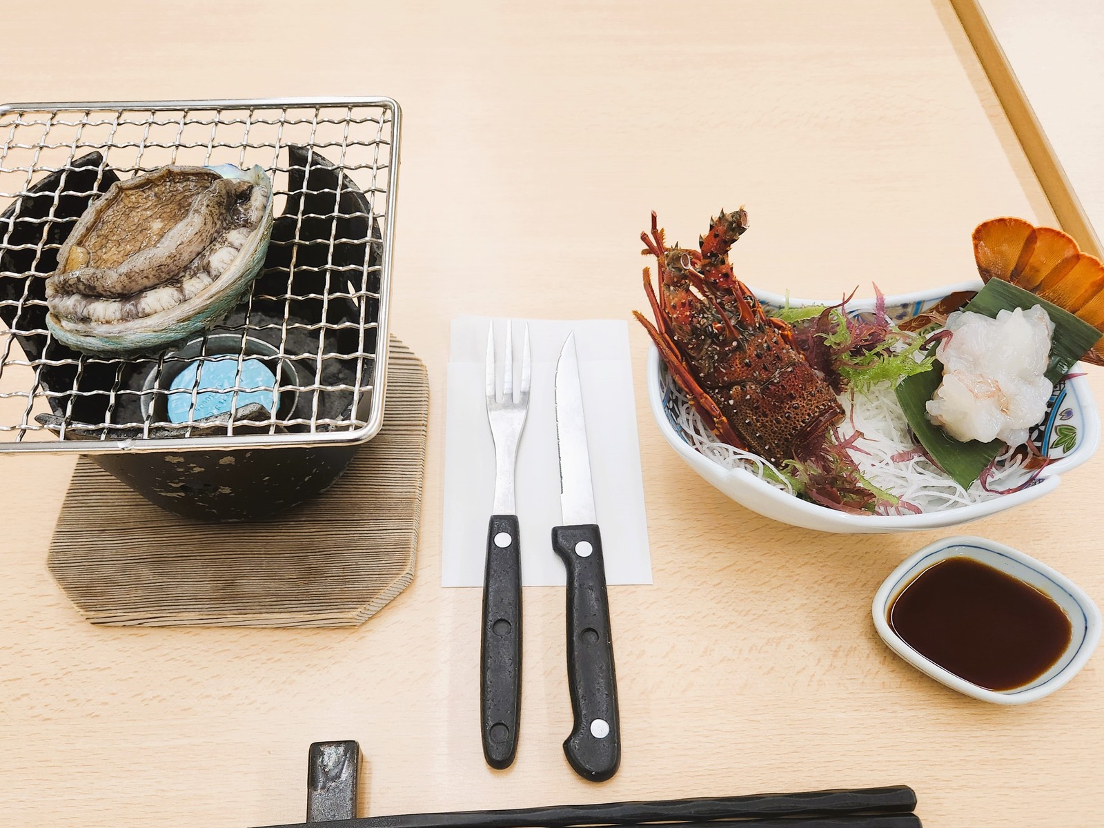 ホテル セタスロイヤル 【1泊4食付】メインは鮑の踊り焼き＆伊勢海老のお造り+ハーフバイキング＆飲み放題！