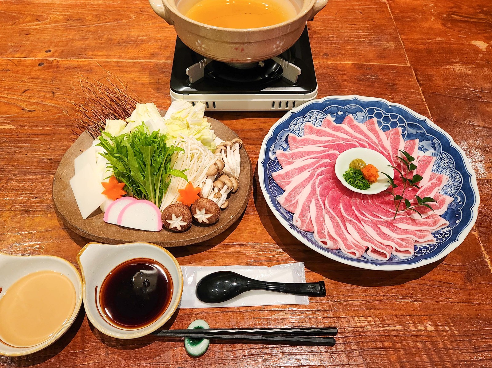 ブリーズベイ修善寺ホテル 絶品！薬膳豚しゃぶしゃぶ＆ハーフバイキング≪飲み放題＆貸切風呂無料♪≫