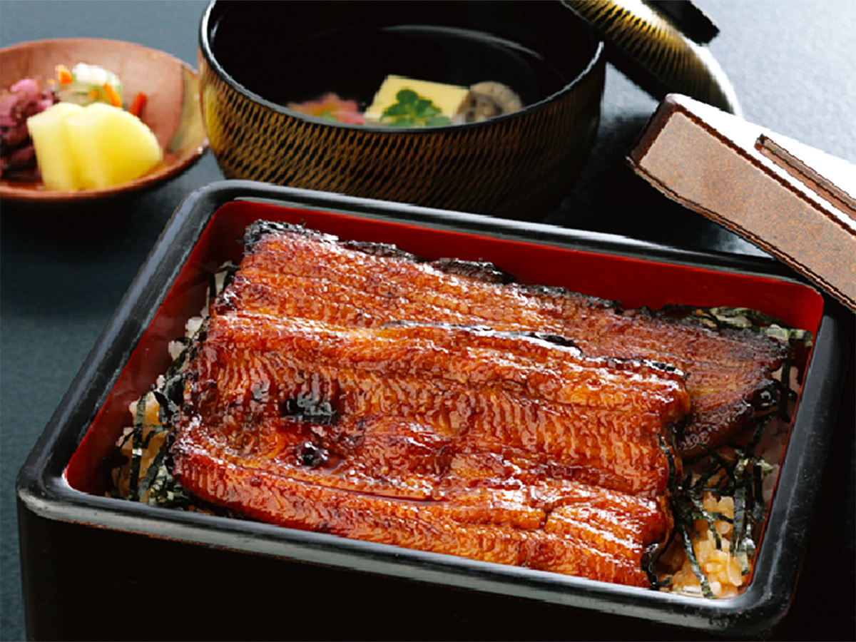 ホテルクラウンパレス浜松 日本料理「四季」で食す　浜松名物うな重付プラン（2食付）