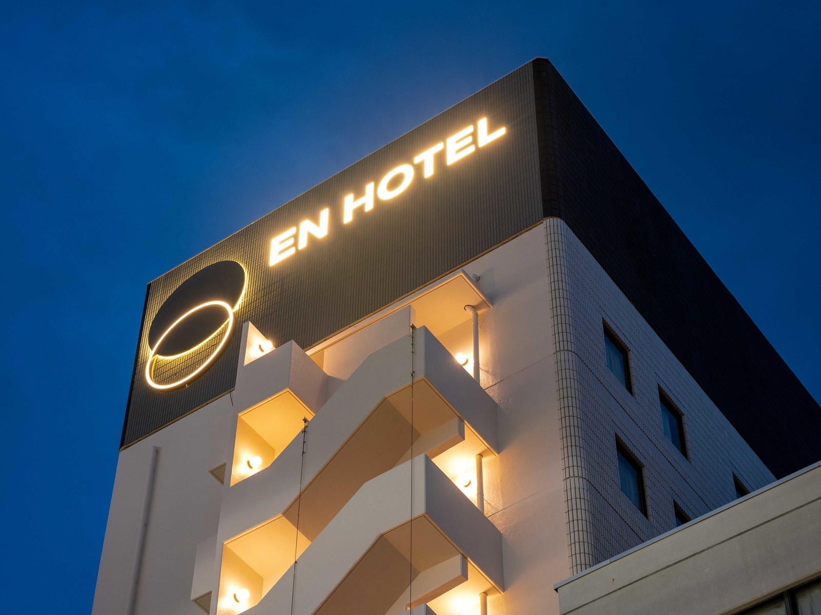 EN HOTEL Hamamatsu 【Standard】観光、ビジネスに♪浜松駅から徒歩2分【ホテルから徒歩1分♪ロイヤルホスト朝食付】