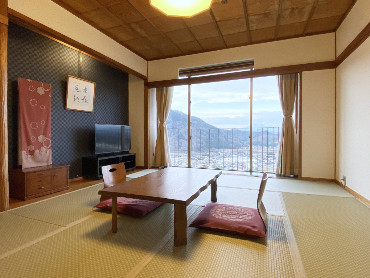大仁ホテル 和室１０畳（富士山側、アウトバス） 
