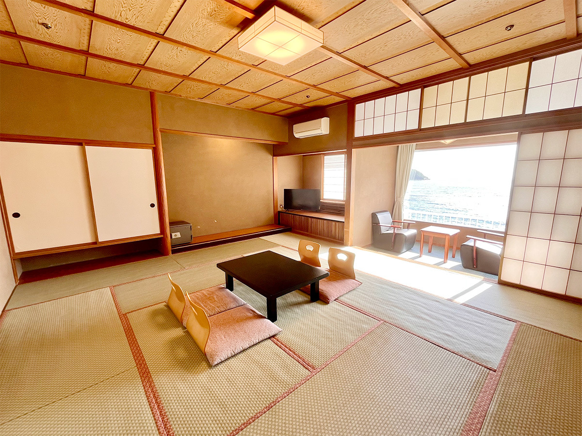 伊東園ホテル土肥 和室15畳
