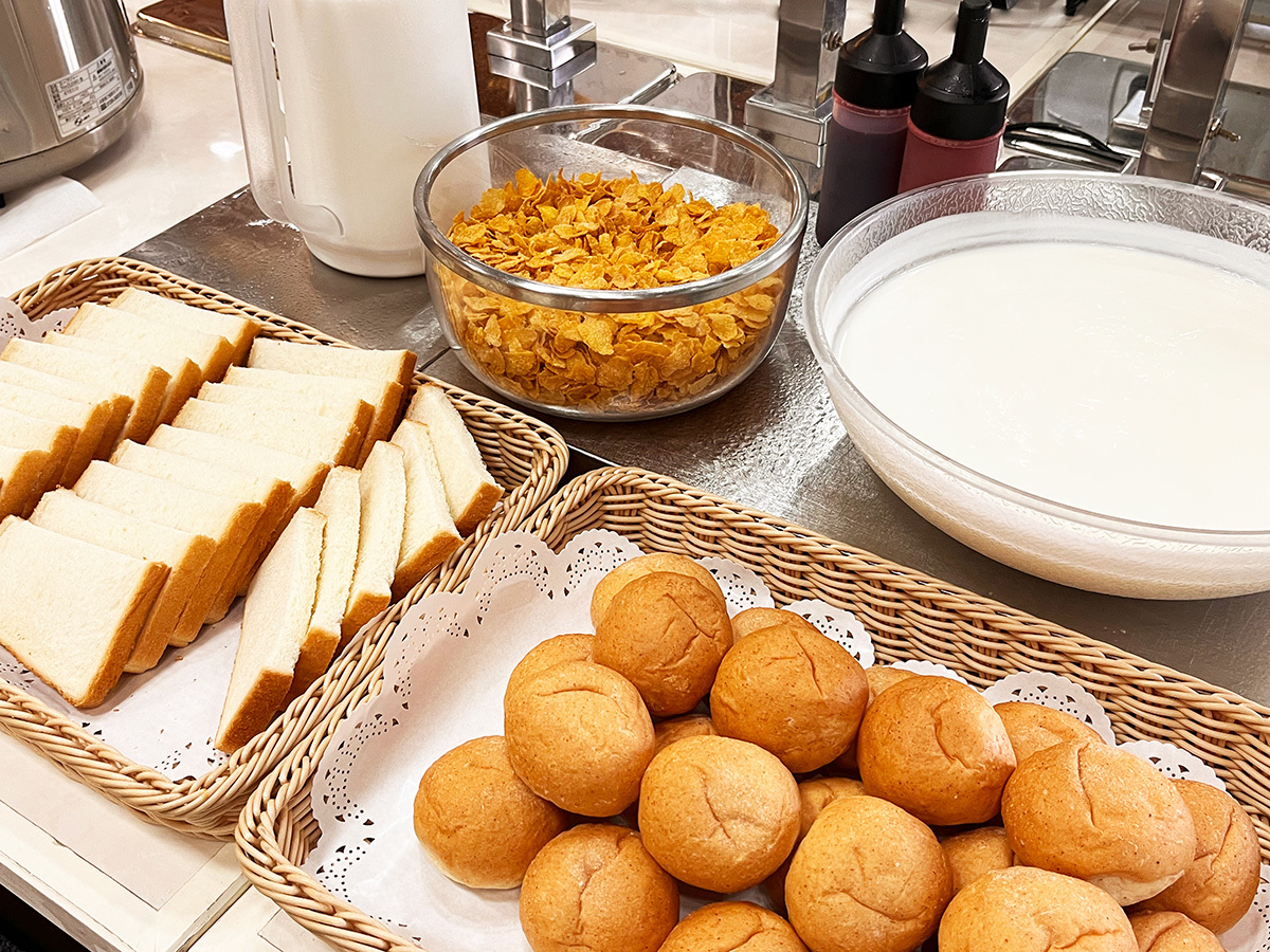 伊東園ホテル土肥 【遅い到着でも安心】一泊朝食付きバイキングお手軽プラン