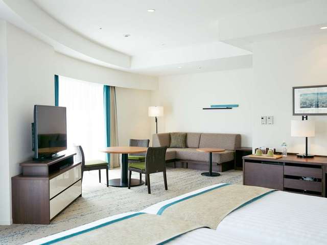 下田東急ホテル オーシャンビュージュニアスイート　62㎡の客室例