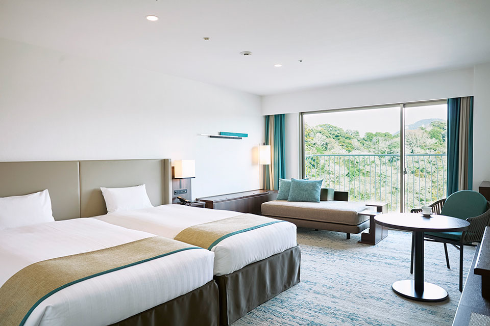 下田東急ホテル バルコニー付スーペリアツイン35㎡ の客室例