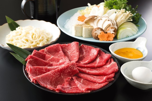 ヴィラージュ伊豆高原 【セルフで楽しい！】夜はお部屋ですき焼き！持ち込み自由◆朝はレストランで朝食！＝2食付＝
