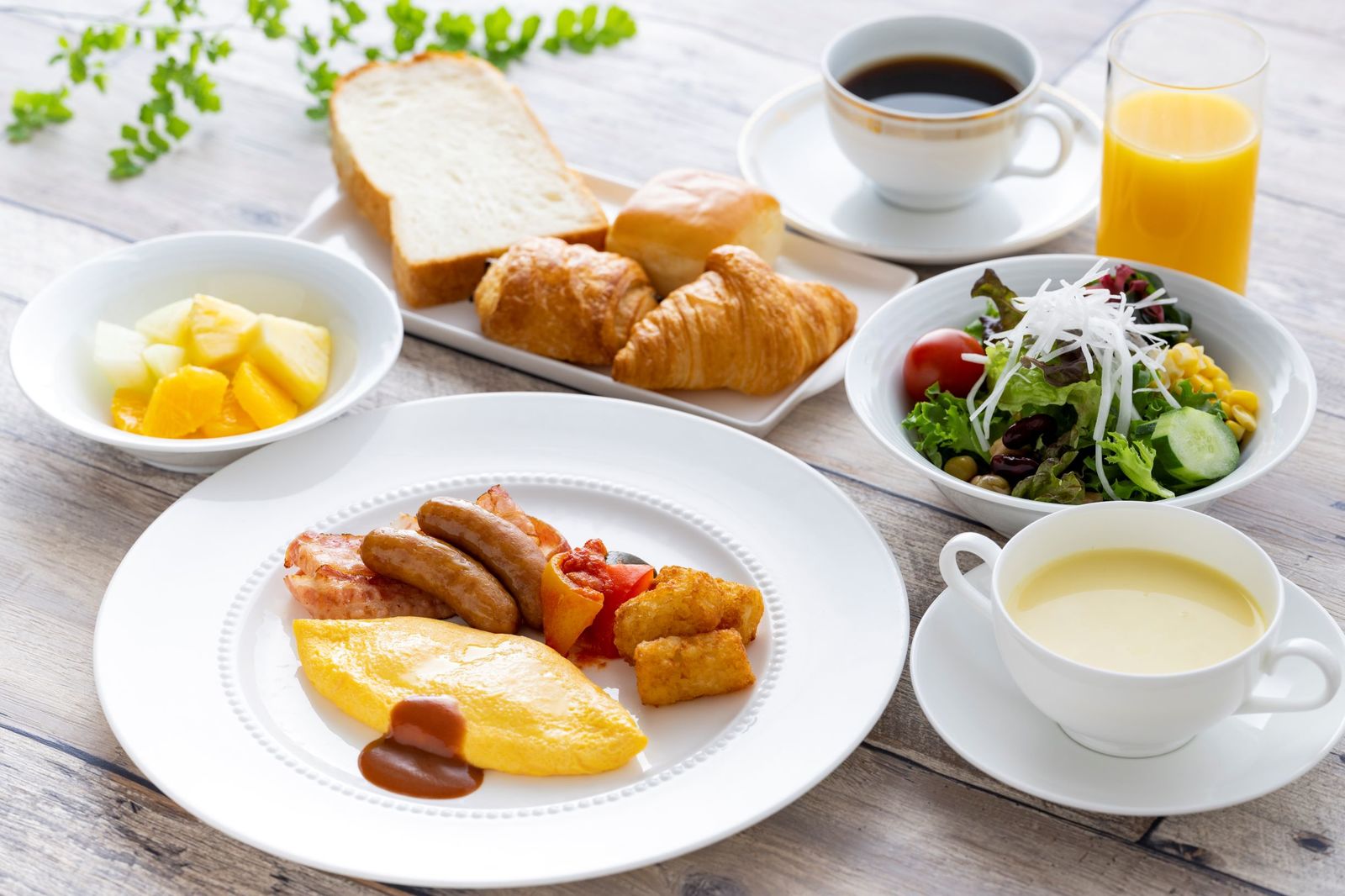 オークラアクトシティホテル浜松 ■SAVER シンプルステイ≪朝食付き≫ JR浜松駅から徒歩3分～夜景と眺望が人気のホテル～