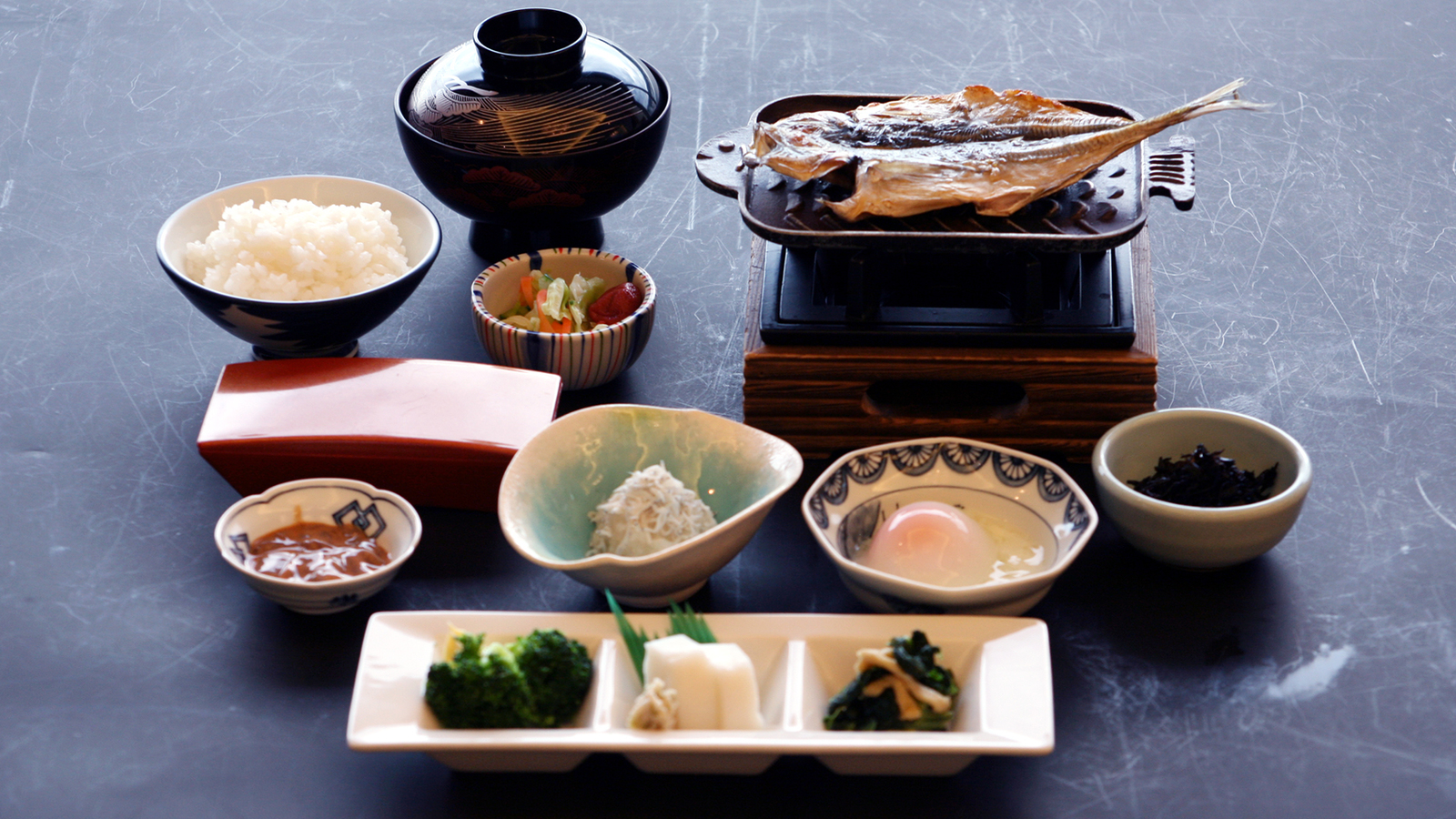 ホテルサンミ倶楽部別館 ★1泊朝食★朝食クチコミでも人気の選べる干物が付いた和食膳