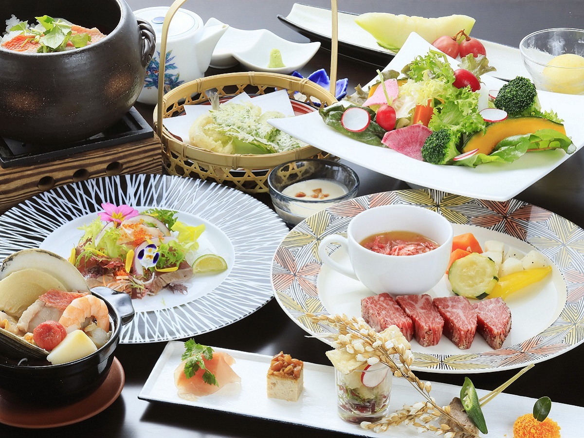 ゆとりろ熱海 【グルメ旅応援】≪最大20%OFF≫1泊4食オールインクルーシブ宿で“食”を楽しむ旅＜プレミアム会席■＞