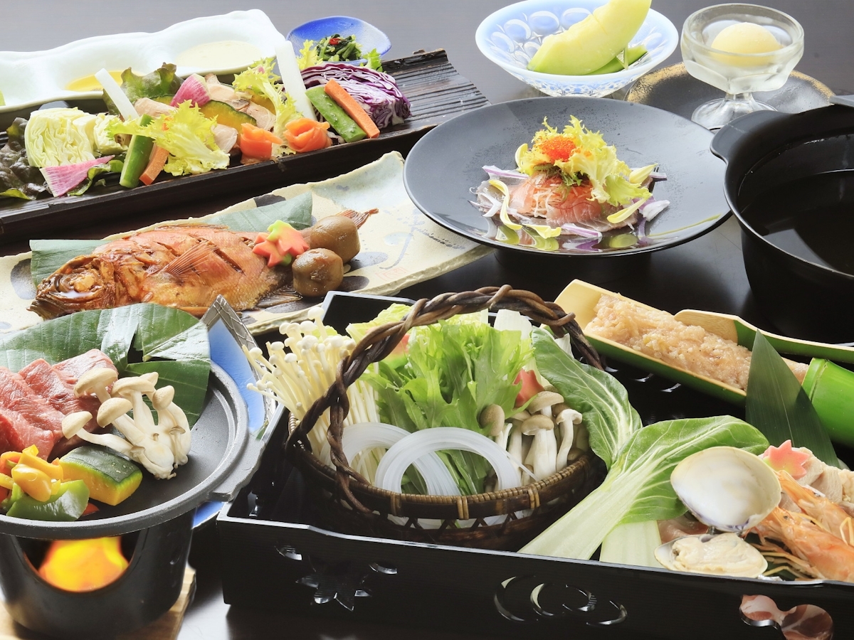 ゆるり西伊豆 【特選】国産牛or鮑の陶板焼きが選べる当館人気コースを満喫＜■特選コース＞