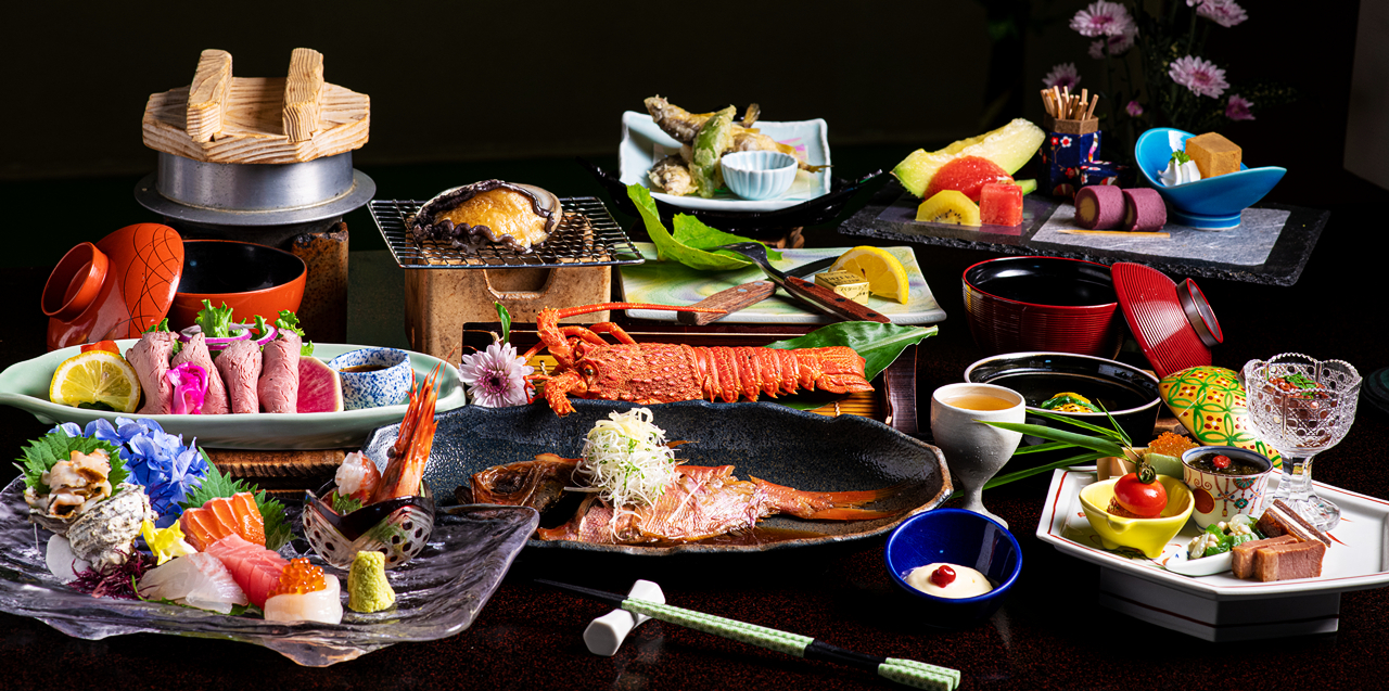坂聖・玉樟園 【お部屋食】《贅沢》伊勢海老・鮑・金目鯛・季節の地魚 勢揃い｜貸切露天風呂無料 
