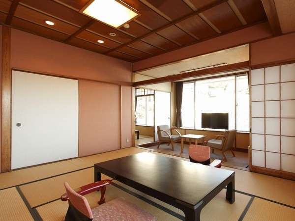 熱川大和館 次の間(4.5畳)付き角部屋和室(10畳)