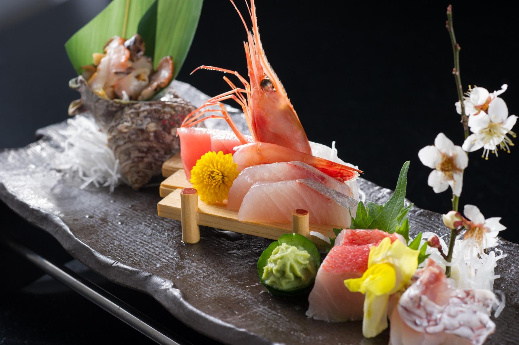 絶景温泉と魚介満腹の宿　稲取東海ホテル湯苑 【 湯苑１番人気！テレビ東京！厳選いい宿掲載記念♪ 】※伊勢海老＆鮑＆金目鯛と貸切風呂付超破格プラン