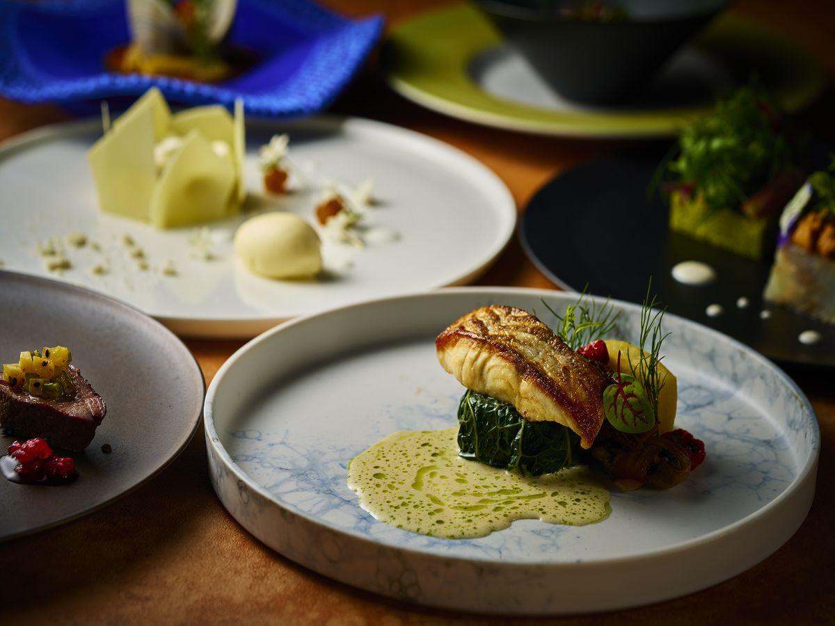 ホテル ニューアカオ 【デラックス／洋食】シェフのいちおしフレンチコース。全室オーシャンビュー