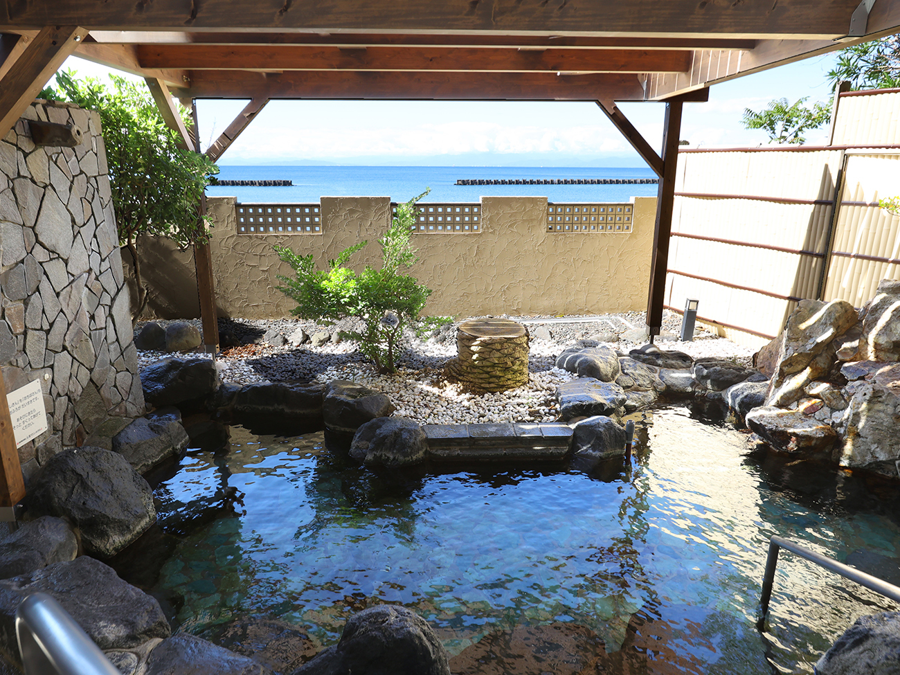 大江戸温泉物語わんわんリゾート 西伊豆 【素泊まり】遅めのチェックインOK！お食事なしのシンプルプラン