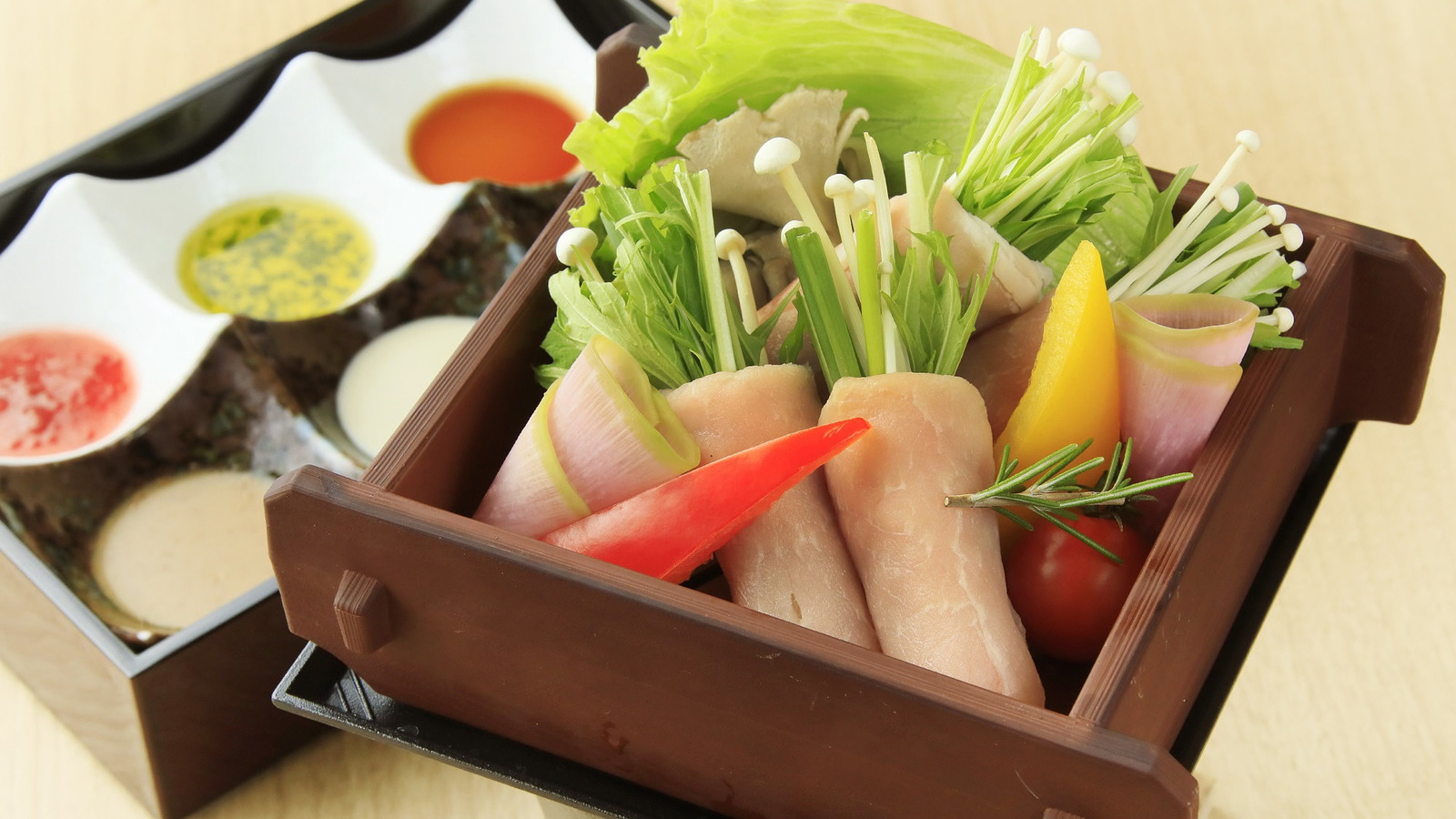 ゆるり熱海withDOGS 【ライト会席】お酒メインで楽しみたい方おすすめ／気軽に愛犬と熱海旅を満喫＜▼ライト鍋会席＞