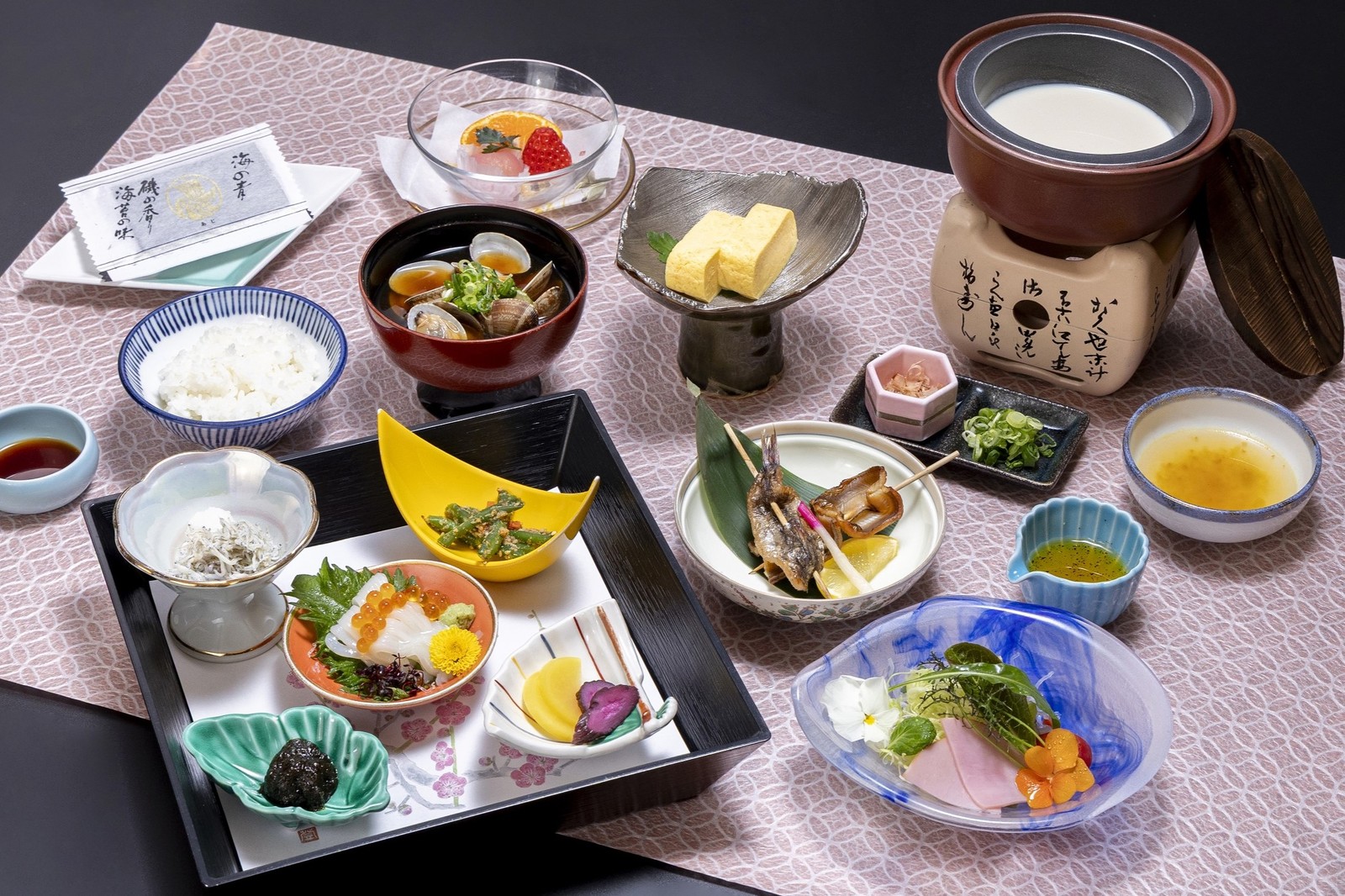 ホテル明山荘 ◆プレミアム◆個室食事処「旬撰ダイニング乙姫」で選べるお料理＆ハイグレード客室
