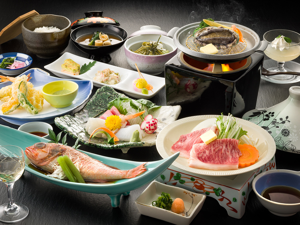 三河湾ヒルズ・ホテル ◇「あいち牛の陶板焼き＆活き鮑のステーキ」付き特別会席（2025年7月～）