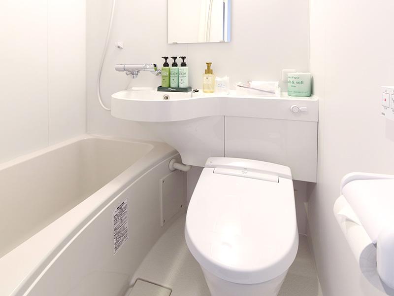 ホテルトレンド三河安城 ユニットバス　※部屋により形状の微差有り