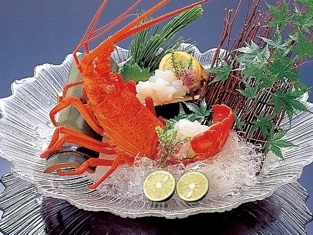 戸田家 《バイキング》伊勢海老姿造り（国内産）一尾付き
