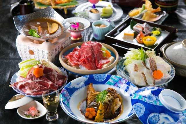 旅館　清少納言 プラス1000円♪  お好みでメインを選ぼう！！ご家族で食べ比べをしてみませんか?