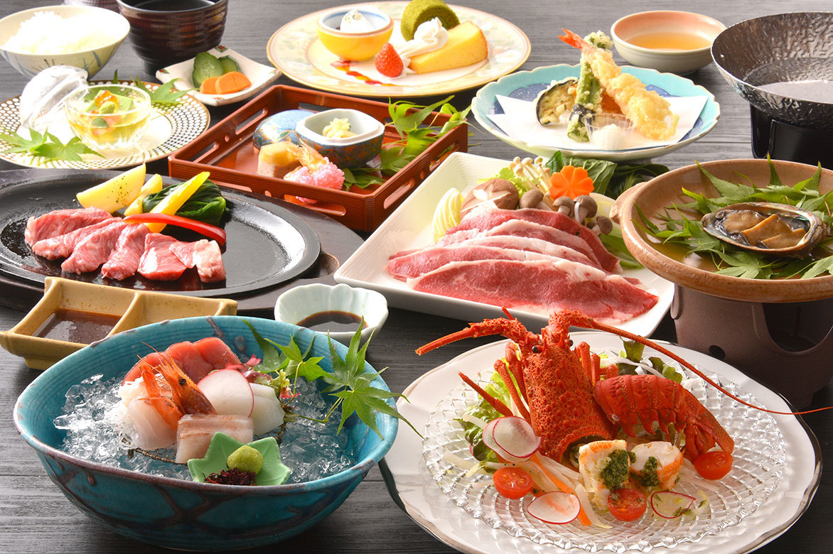 ヒルホテルサンピア伊賀 ≪大名会席≫天然温泉＆三重ブランド伊賀牛のしゃぶ＆ステーキ、伊勢海老・鮑…豪華食材堪能