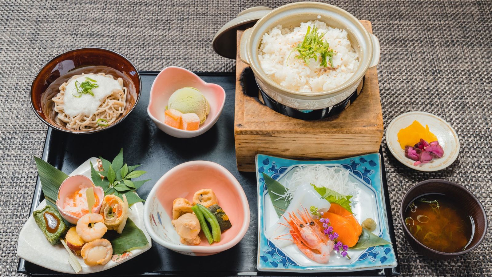 EN HOTEL Ise 【2食付き】海の幸を満喫♪鯛めし御膳プラン【和洋バイキング朝食】