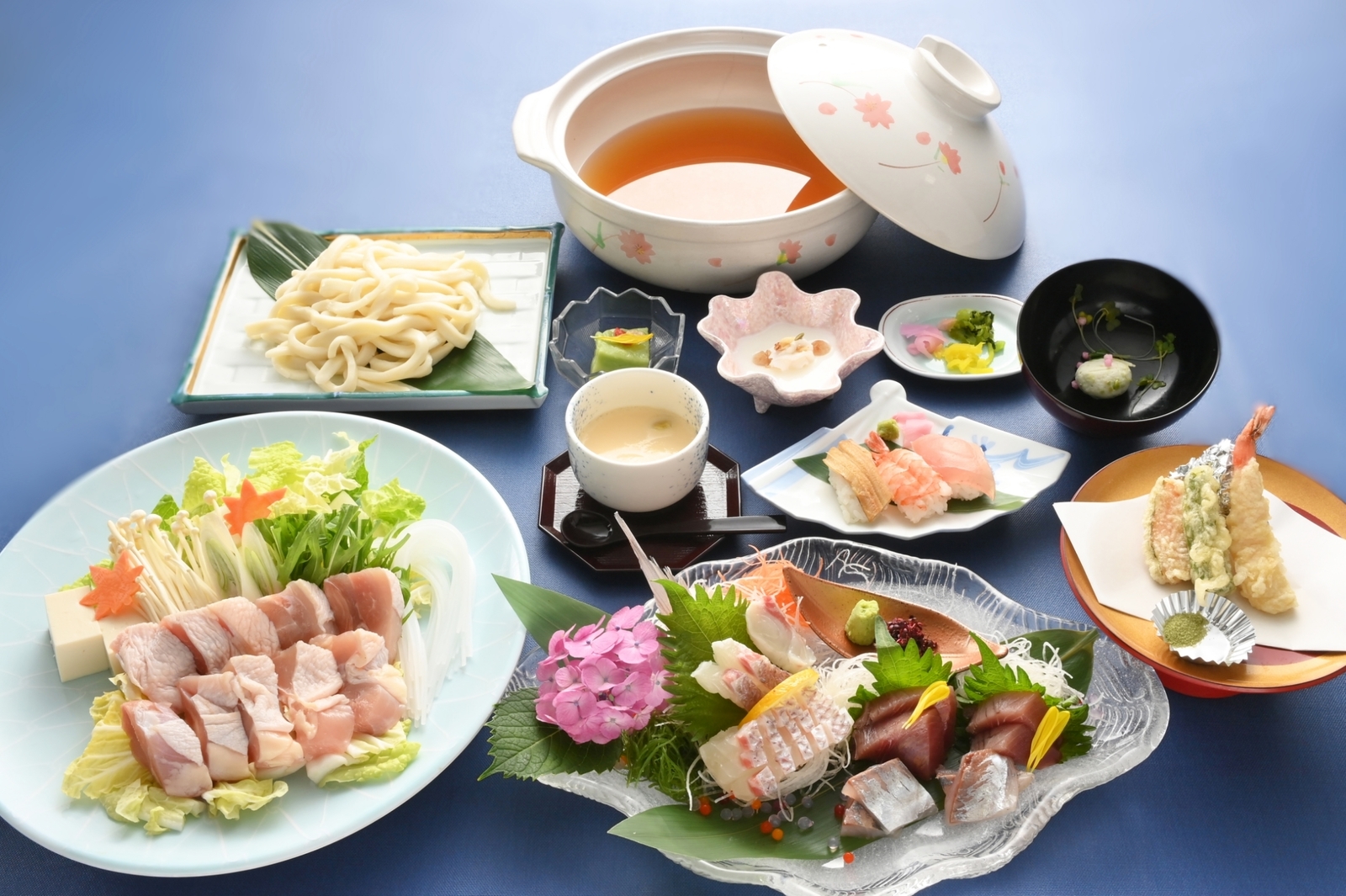 ホテル清海 【☆大鍋祭☆×伊勢地鶏鍋】注目の伊勢地鶏鍋！伊勢志摩グルメ「伊勢地鶏」と天然温泉満喫