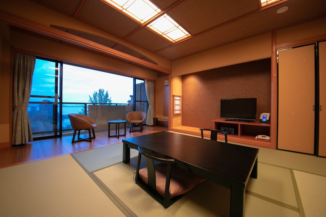 びわ湖花街道 部屋画像1