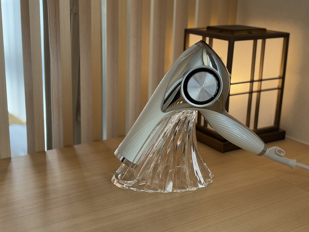 変なホテルプレミア京都 五条烏丸 人気美容メーカーReFa のドライヤー「BEAUTEC...