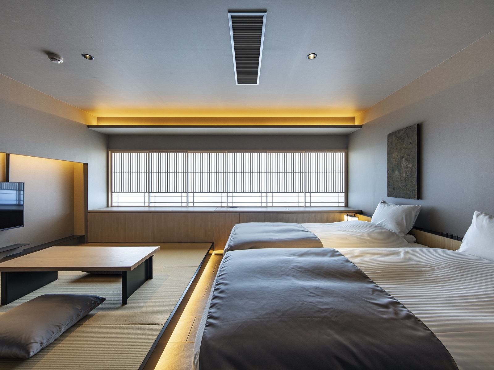 hotel tou nishinotoin kyoto プレミアムツイン　28㎡　
ベッド幅120ｃｍ