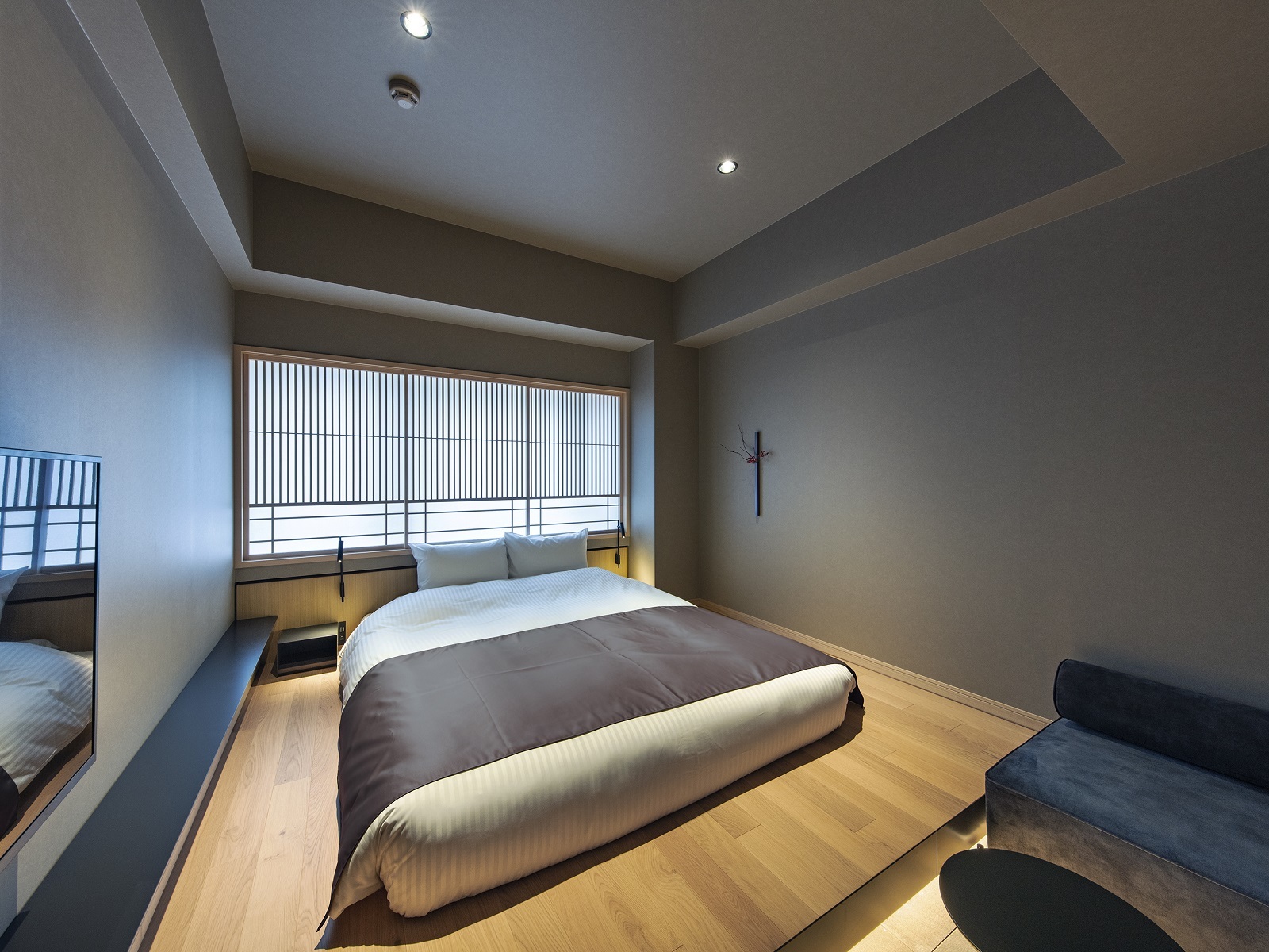 hotel tou nishinotoin kyoto モデレートクイーン　17㎡　
ベッド幅160ｃｍ