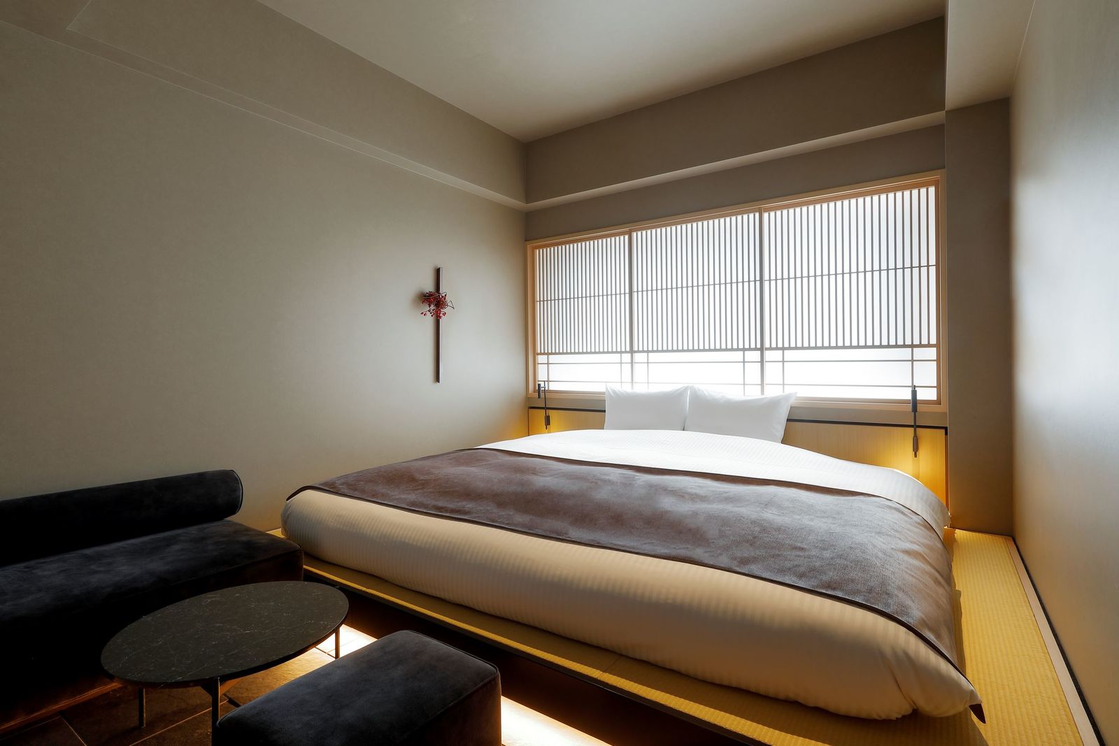 hotel tou nishinotoin kyoto モデレートキング
17㎡　ベッド幅220㎝