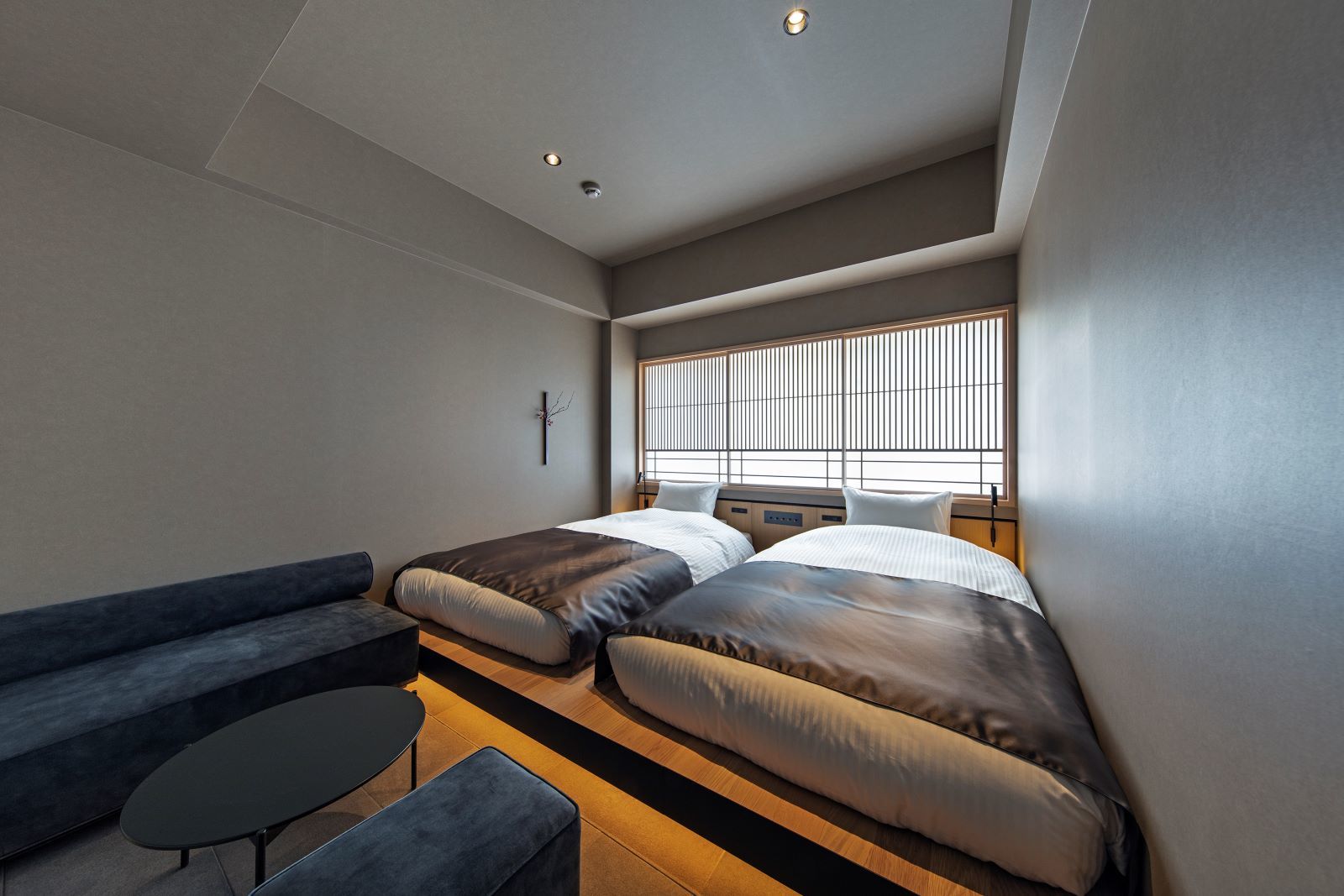 hotel tou nishinotoin kyoto モデレートツイン　17㎡
ベッド幅　110ｃｍ