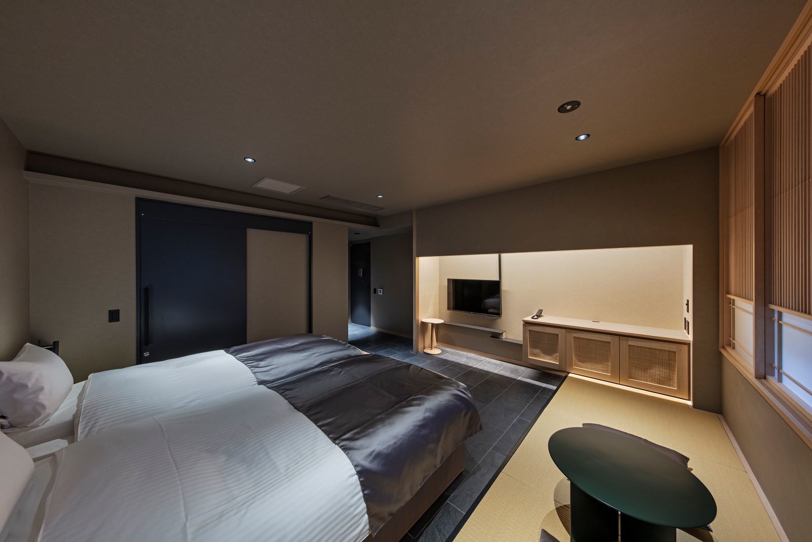 hotel tou nishinotoin kyoto アクセシブルツイン　27㎡　 ベッド幅100ｃｍ