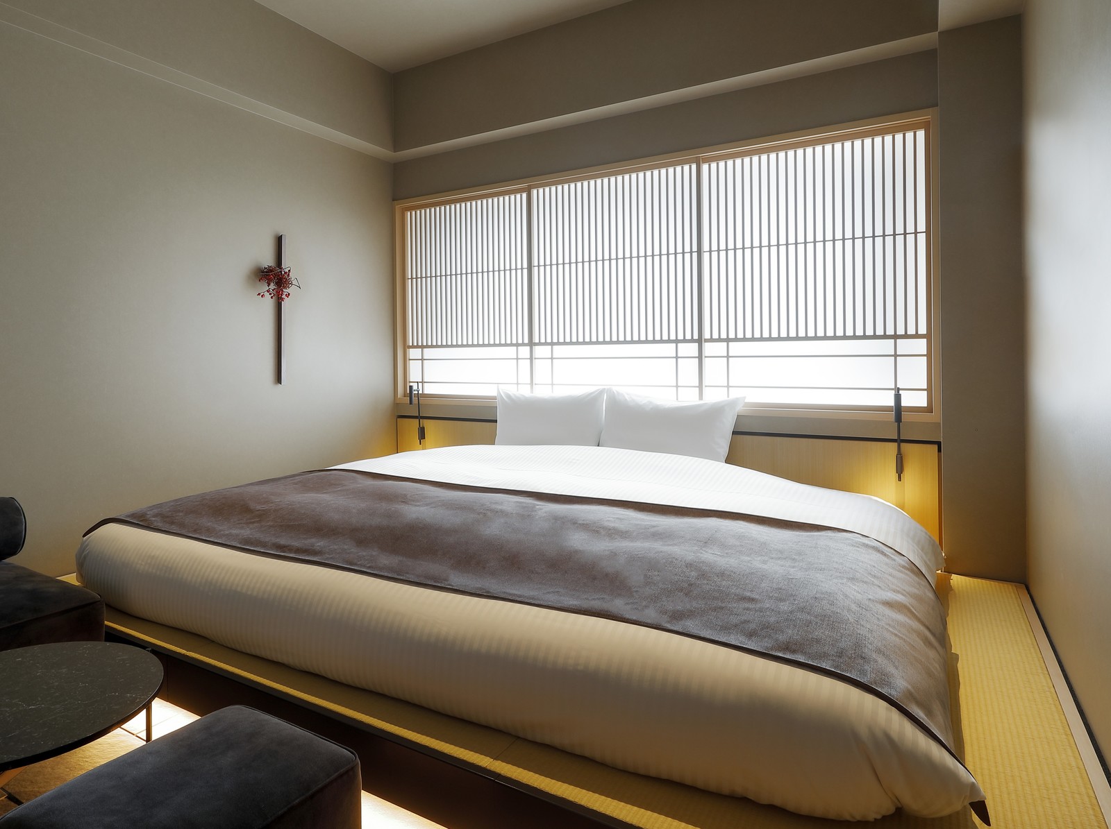 hotel tou nishinotoin kyoto モデレートキング　17㎡　 ベッド幅220ｃｍ