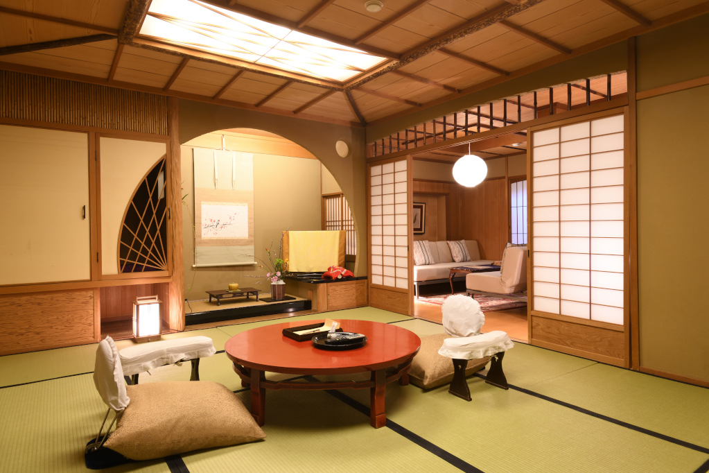 晴鴨楼 ※本館指定※ 大正ロマンの雰囲気漂う館で寛ぐ