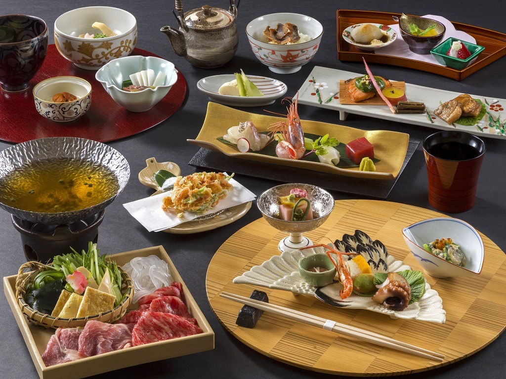 京都梅小路　花伝抄 【スタンダード】＜夕朝食＞四季彩り豊かな京会席料理★全館畳敷き★天然温泉＆５つの貸切露天風呂が無料！