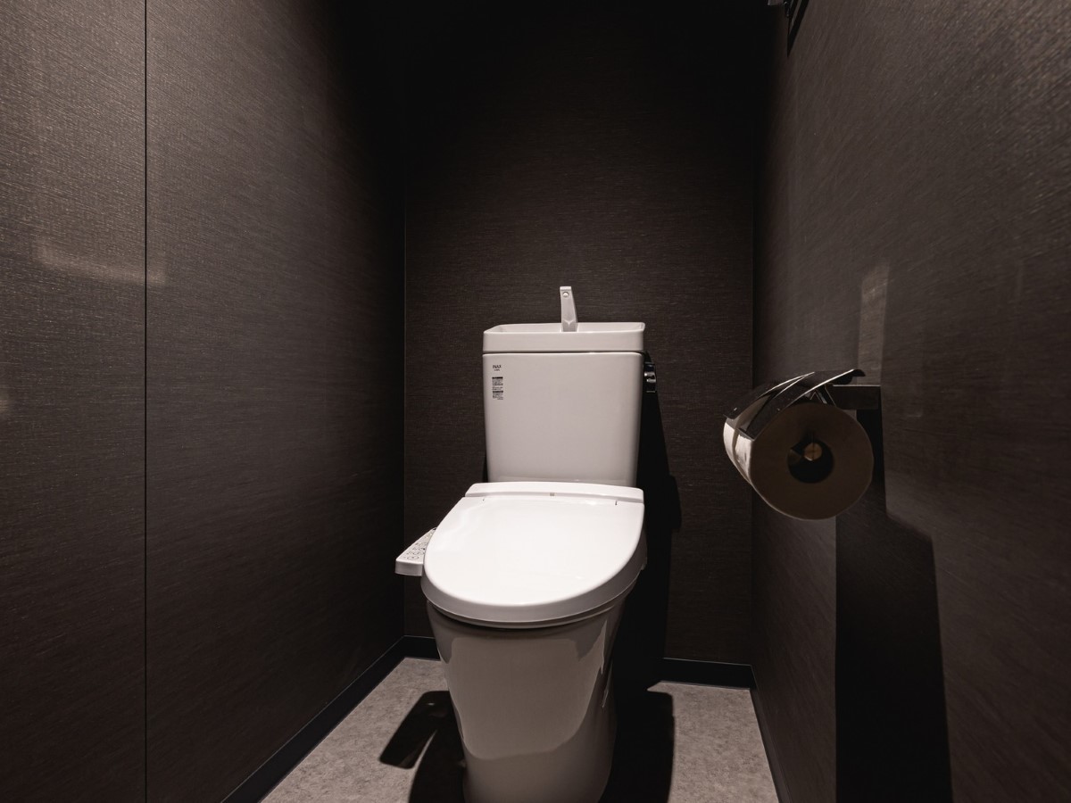 ラ・ジェント・ホテル京都二条 【モデレートツイン】広々としたトイレをご利用ください。