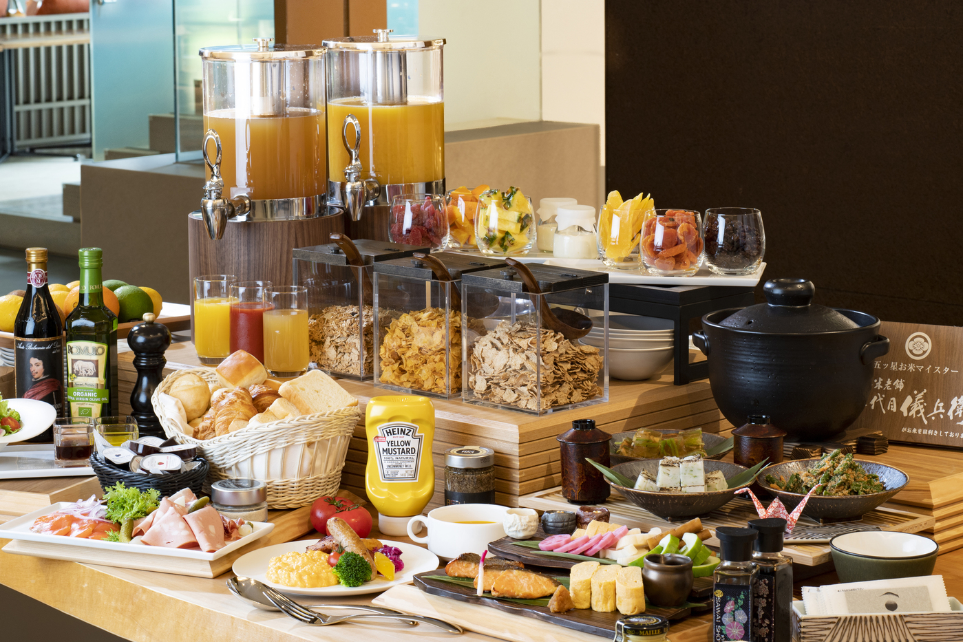 THE HOTEL HIGASHIYAMA KYOTO TOKYU, A Pan Pacific Hotel 【ベストレート】祇園辻利の番茶を使った黒毛和牛しゃぶしゃぶなど京食材を楽しめる朝食が大好評＜朝食付＞