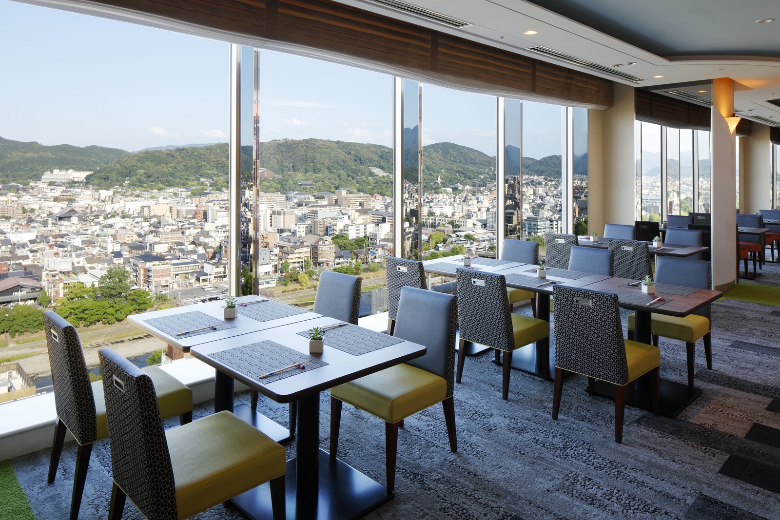 ホテルオークラ京都 【SAVER朝食付】贅沢な朝　目で舌で！京都を味わう