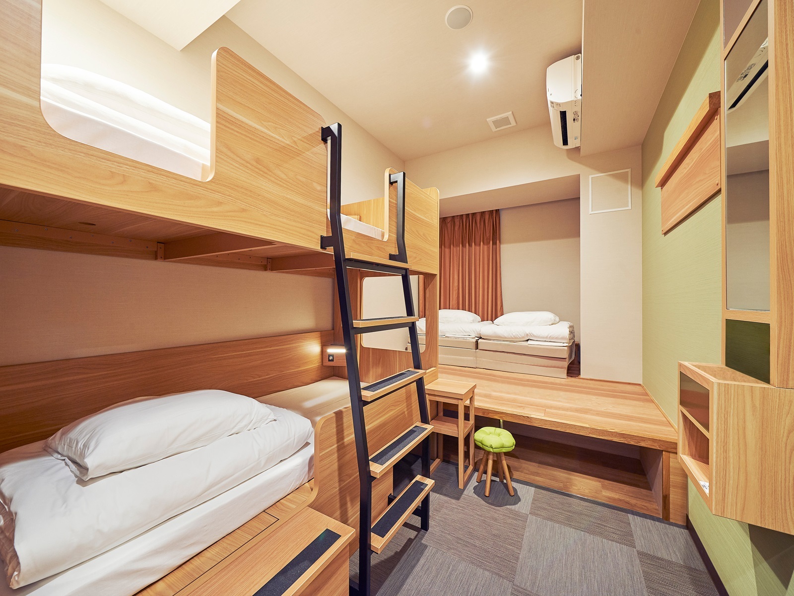 THE POCKET HOTEL京都烏丸五条 フォース（デスク無し）