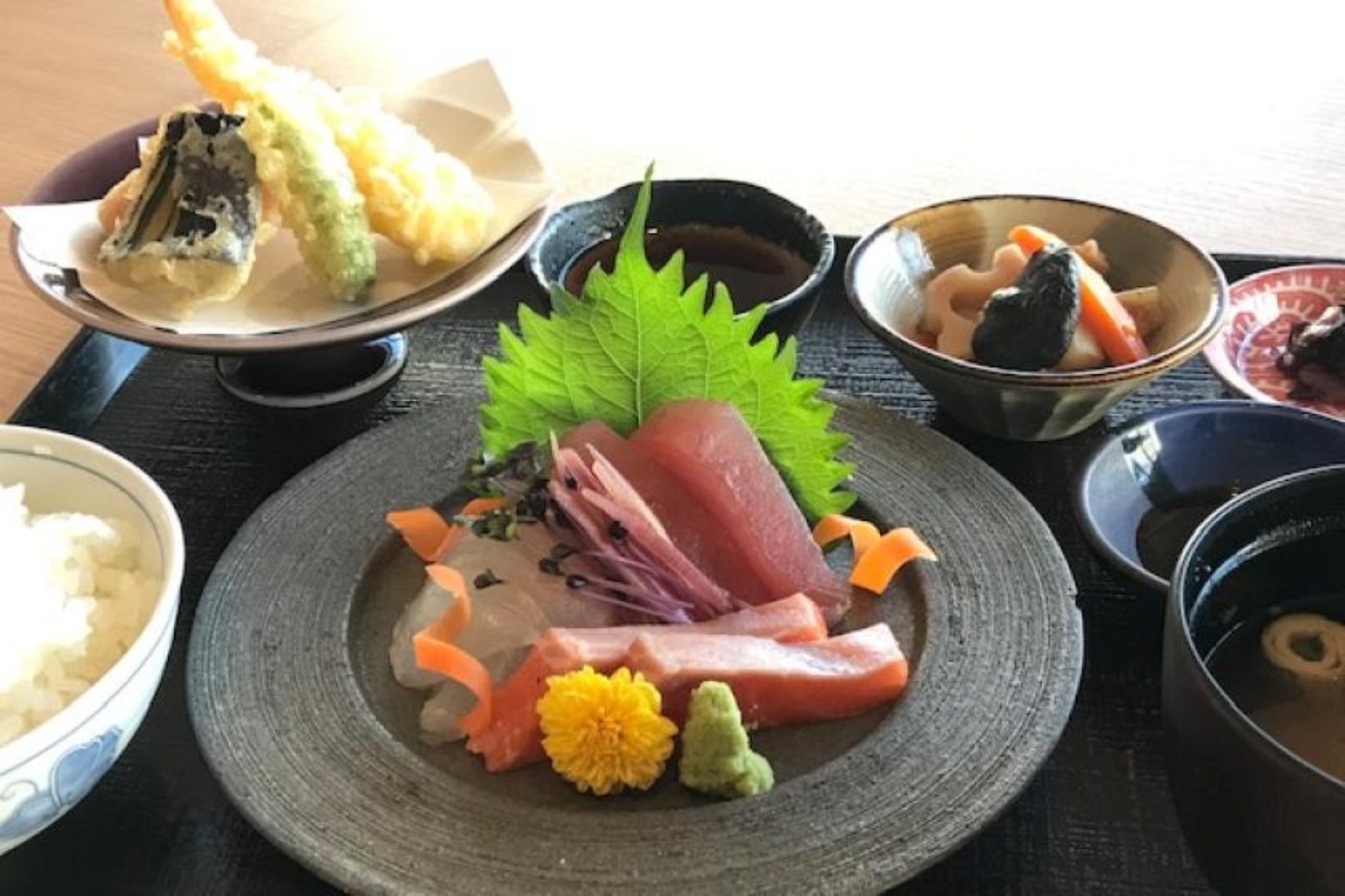 変なリゾート＆スパ　関西空港 【青庵の魚御膳】お造り×天ぷらを楽しむ和食夕食と天然温泉でくつろぐ＜夕朝食付き＞
