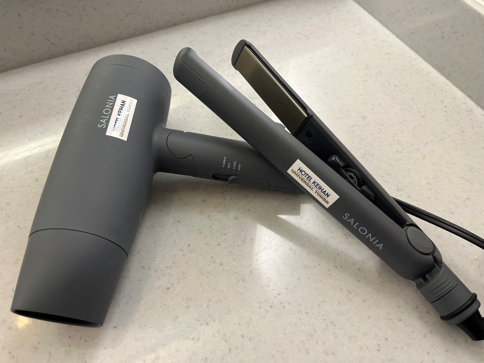 ホテル京阪　ユニバーサル・タワー 客室備品（ヘアドライヤー/ヘアアイロン）