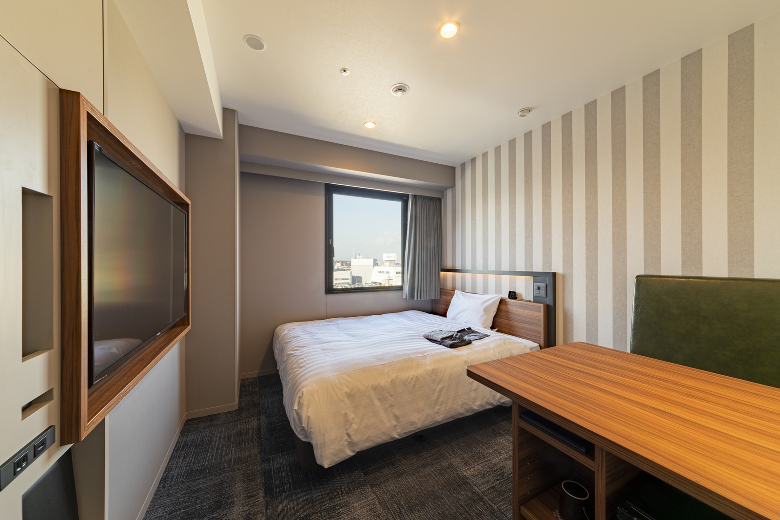 ヴィアインプライム大阪京橋 部屋画像1