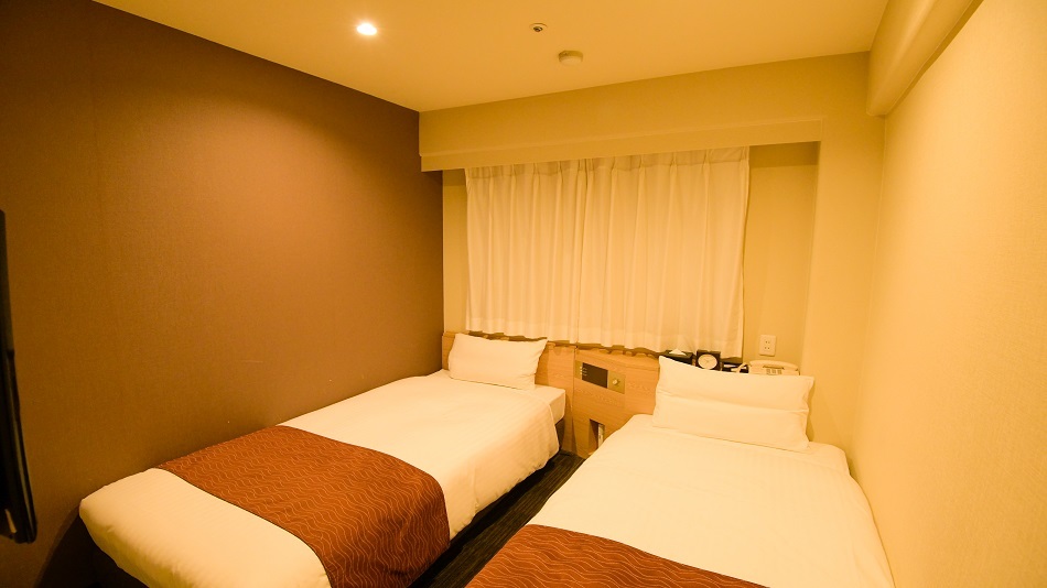ヴィアイン新大阪ウエスト 部屋画像1