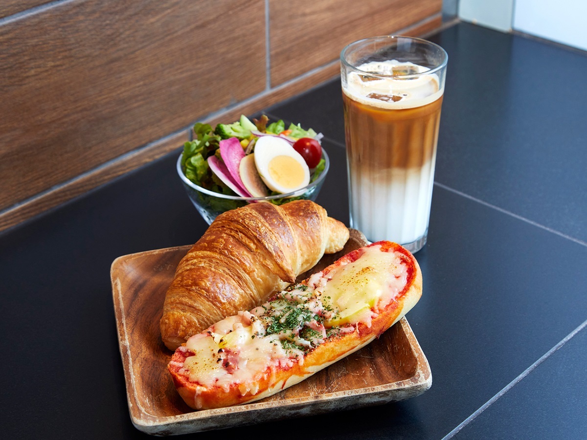 ホテル アゴーラ 大阪守口 【朝カフェで始まる一日】ホテルメイドのクロワッサンやサラダのカジュアル朝食付きプラン
