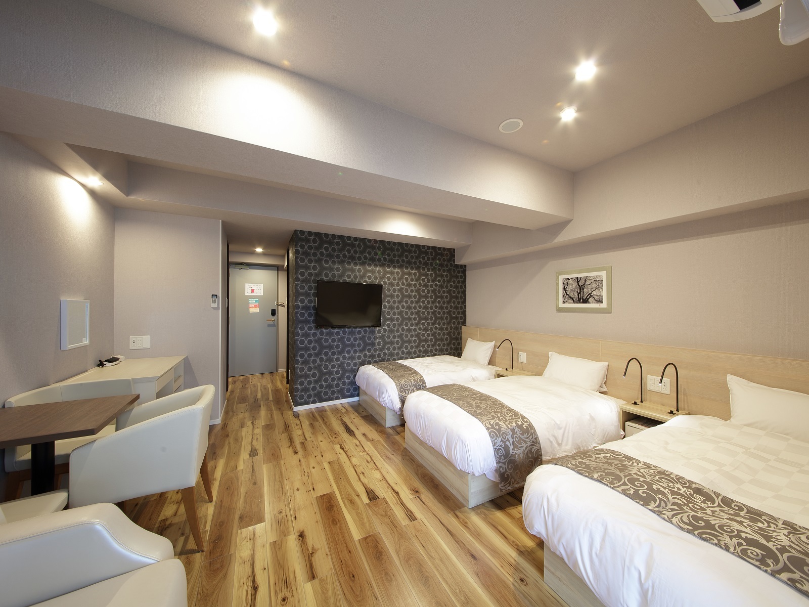 SARASA HOTEL 心斎橋 デラックストリプル