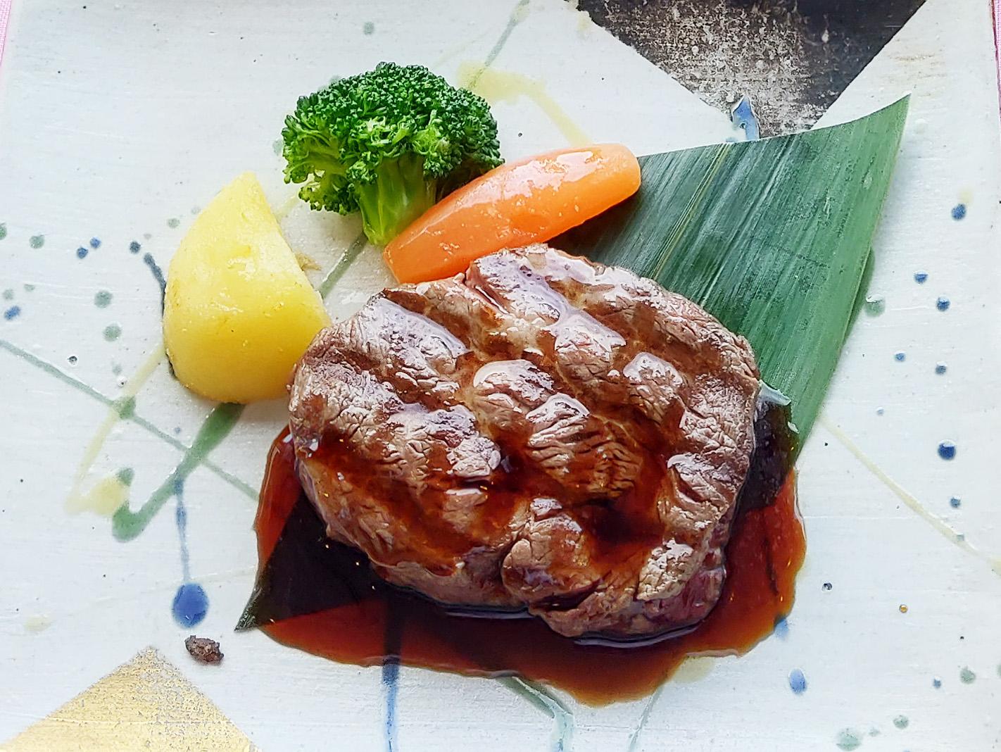 ベルビューガーデンホテル関西空港 組数限定! 夕食は庭園眺望の半個室確約！【一泊二食付き和洋会席満喫プラン】