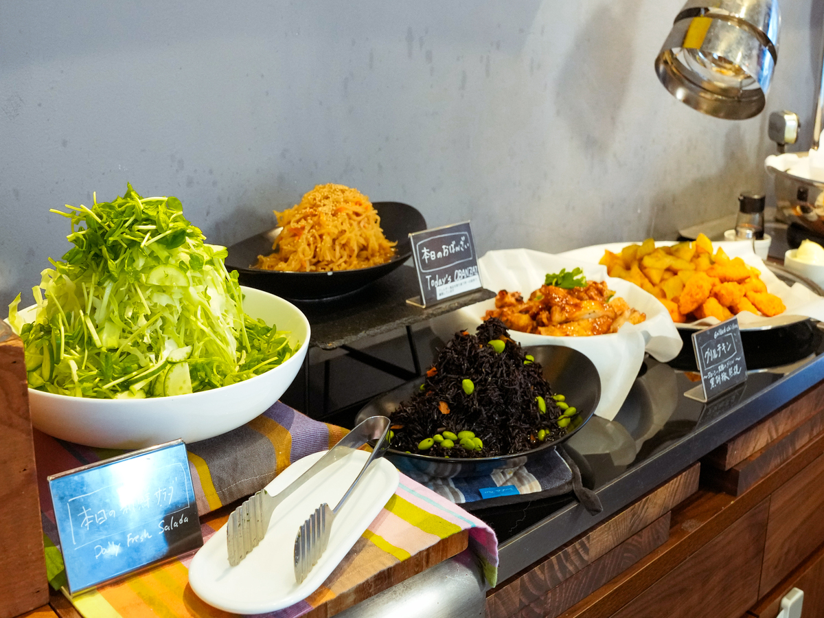 アパホテル〈新大阪駅南〉 【朝食付】一日の始まりは朝食から！【アパは映画もアニメも見放題】